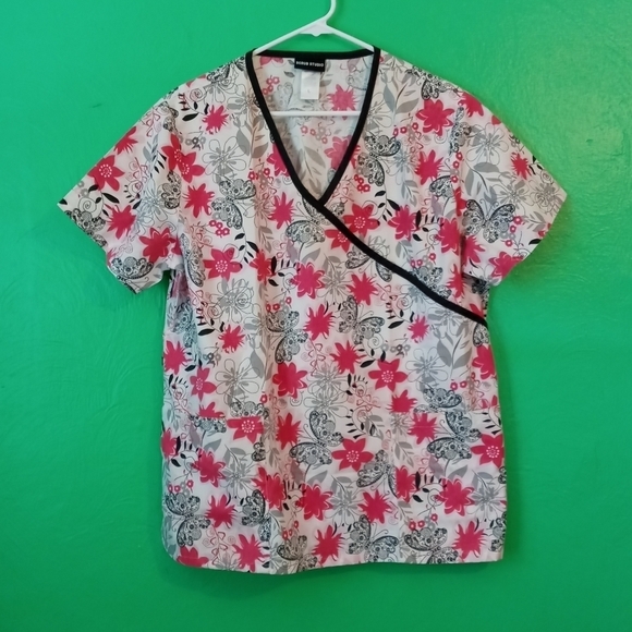 Scrub Studio Pink Butterfly Print Shirt - Picture 1 of 6